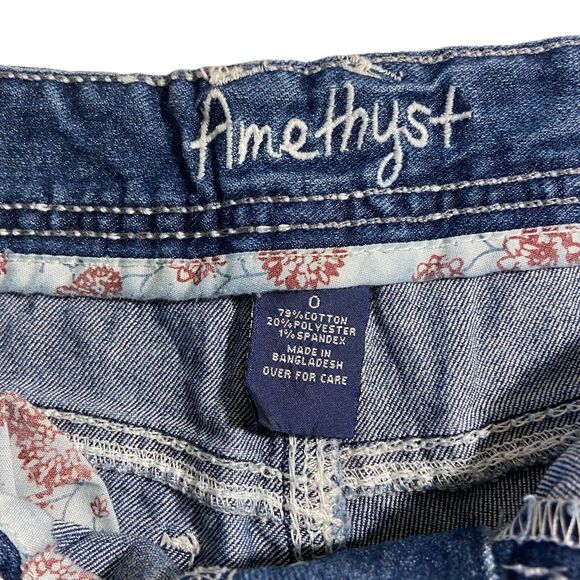 Amethyst Button Fly Embroidered Crochet‎ Pocket Distressed Denim Shorts Women 0 - Picture 8 of 15